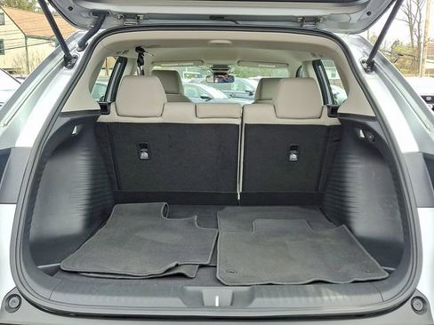 Certified 2023 Honda HR-V LX image 28