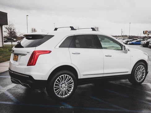 Used 2017 Cadillac XT5 Platinum w/ Driver Assist Package image 35