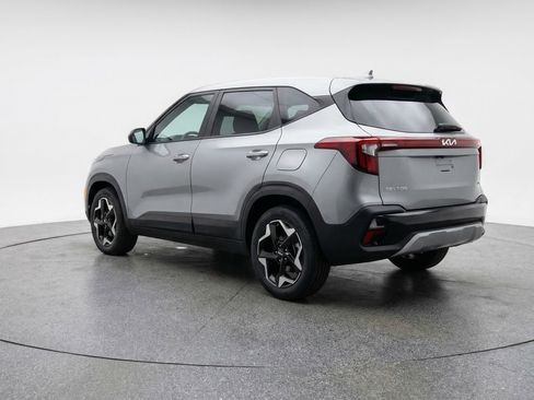 Used 2025 Kia Seltos S FWD image 6