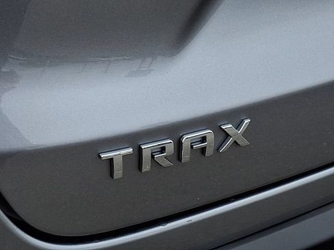 New 2026 Chevrolet Trax LS w/ LS Convenience Package FWD image 16