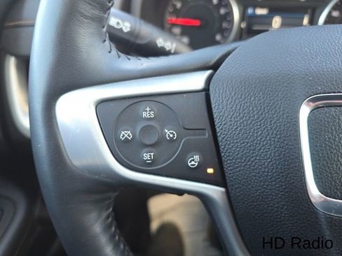 Used 2018 GMC Terrain SLT w/ Preferred Package image 13