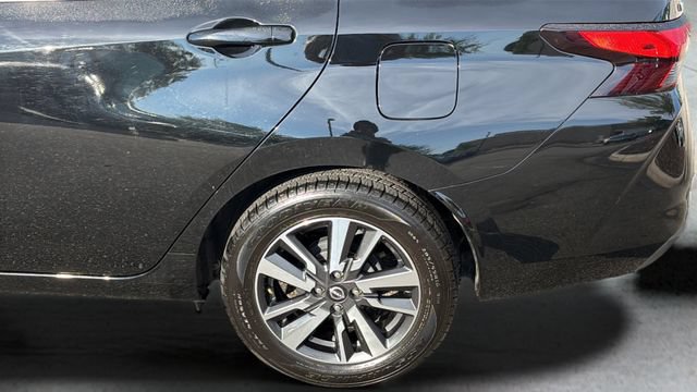 Used 2025 Nissan Versa SV FWD image 36