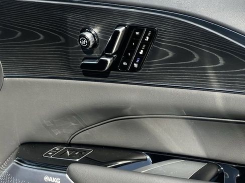 New 2026 Cadillac Lyriq V image 23