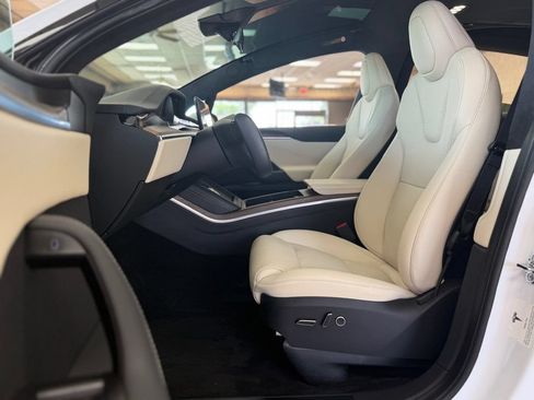 Used 2023 Tesla Model X AWD/4WD image 16