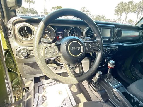 Used 2021 Jeep Wrangler Sport image 12