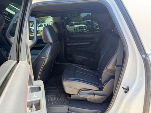 Used 2022 Ford Expedition Max Limited AWD/4WD image 12