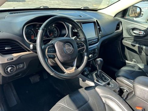 Used 2015 Jeep Cherokee Limited image 31