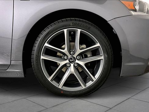 Used 2016 Lexus CT 200h image 10