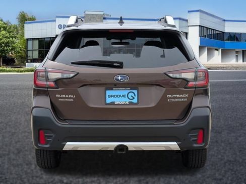 Used 2020 Subaru Outback Touring XT AWD/4WD image 4