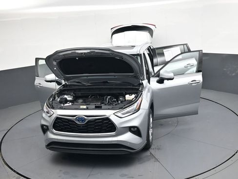 Used 2023 Toyota Highlander Limited image 44