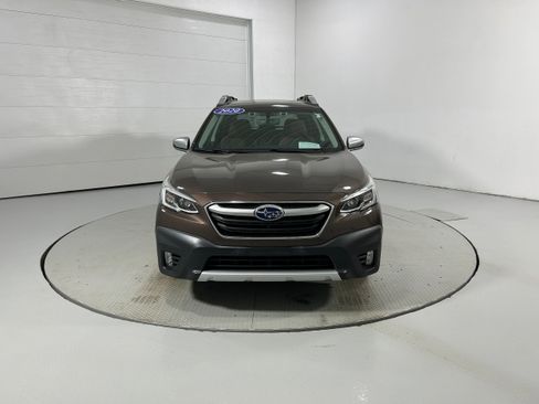 Used 2020 Subaru Outback Touring AWD/4WD image 18