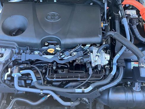 Certified 2022 Toyota RAV4 XLE w/ Convenience Package AWD/4WD image 32