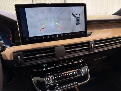 Used 2023 Lincoln Corsair Reserve w/ Equipment Group 202A image 19