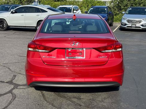 Used 2017 Hyundai Elantra Limited w/ Limited Ultimate Package 05 FWD image 4