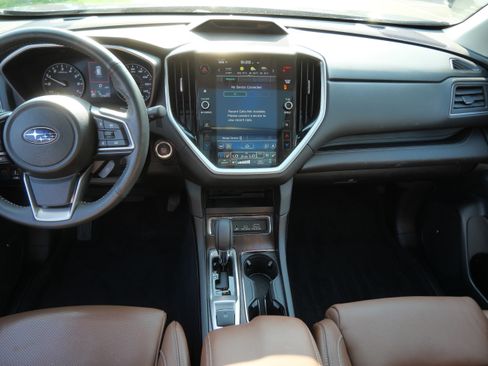 Used 2024 Subaru Ascent Touring w/ Popular Package #2 AWD/4WD image 10
