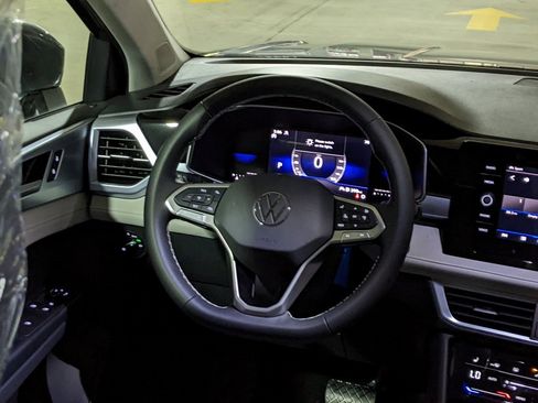 New 2025 Volkswagen Taos SE image 14