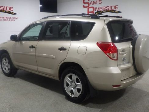 Used 2007 Toyota RAV4 2WD image 2