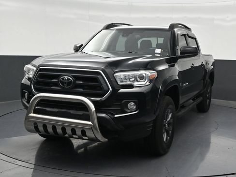Used 2021 Toyota Tacoma SR5 RWD image 9