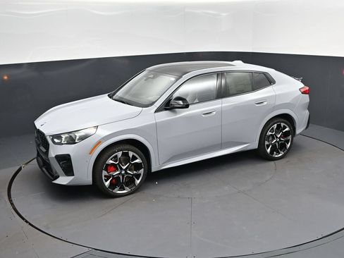 New 2026 BMW X2 xDrive28i w/ Technology Package AWD/4WD image 27