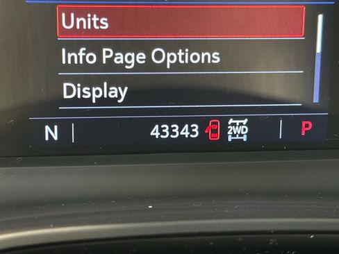 Used 2023 Cadillac XT6 Premium Luxury image 19