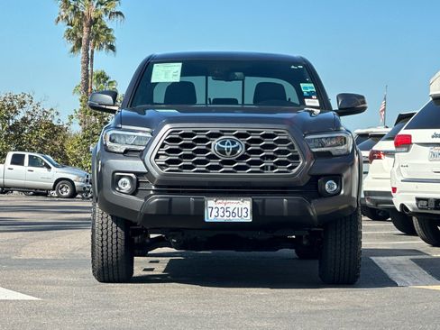 Used 2023 Toyota Tacoma TRD Off-Road AWD/4WD image 7
