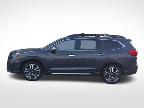 Used 2023 Subaru Ascent Touring AWD/4WD image 6