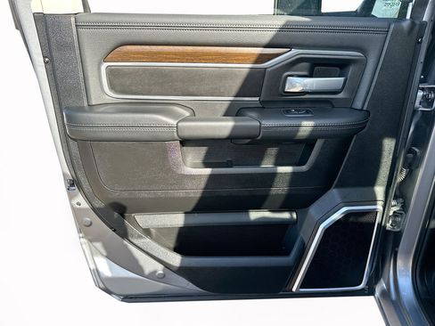 Used 2024 RAM 2500 Laramie image 27