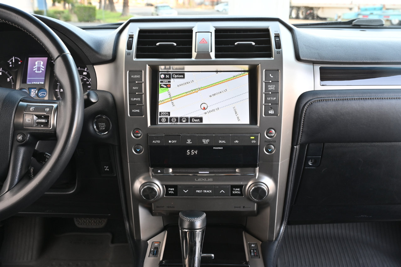 Used 2018 Lexus GX 460 w/ Navigation Package AWD/4WD image 15