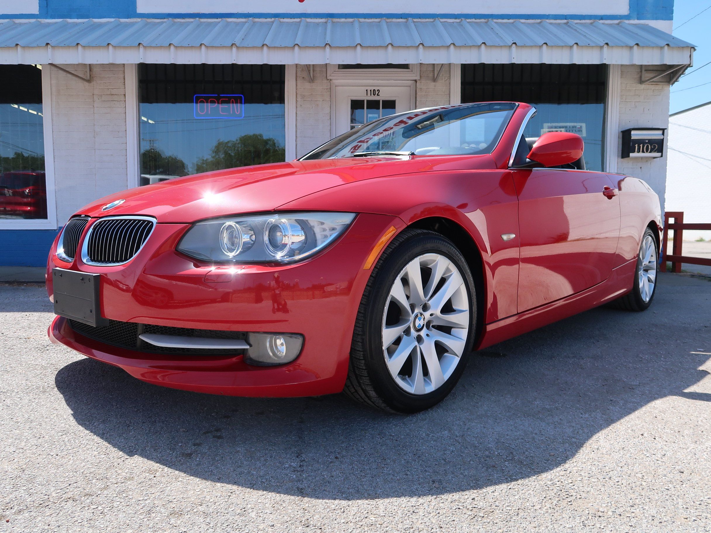 Used 2012 BMW 328i Convertible RWD image 5