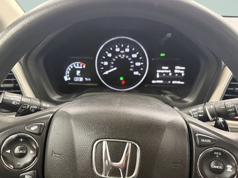 Used 2021 Honda HR-V EX image 29