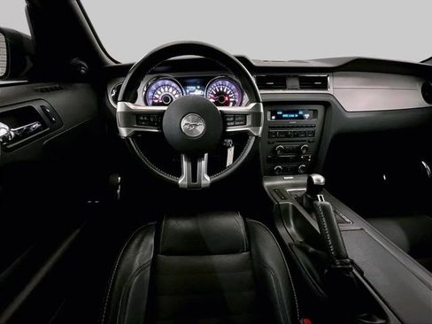 Used 2014 Ford Mustang GT Premium w/ Comfort Package RWD image 6