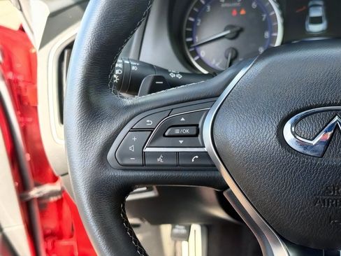 Used 2017 INFINITI Q60 Red Sport 400 RWD image 20
