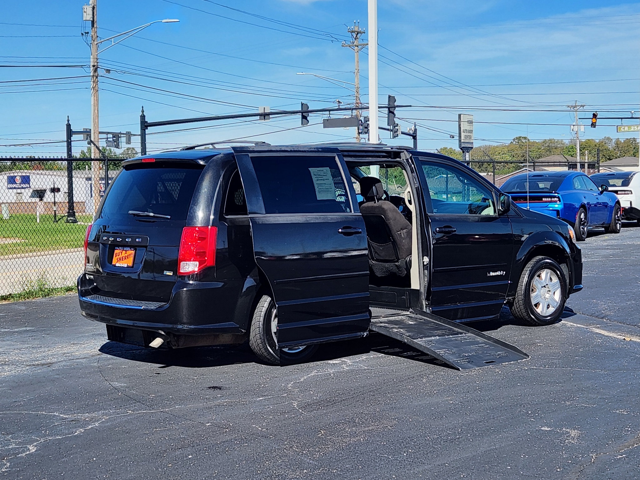 Used 2012 Dodge Grand Caravan SE FWD image 8
