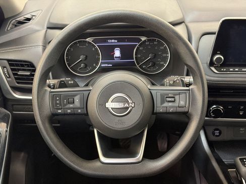 Used 2024 Nissan Rogue S AWD/4WD image 11