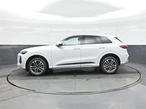 New 2025 Audi Q5 Premium image 4