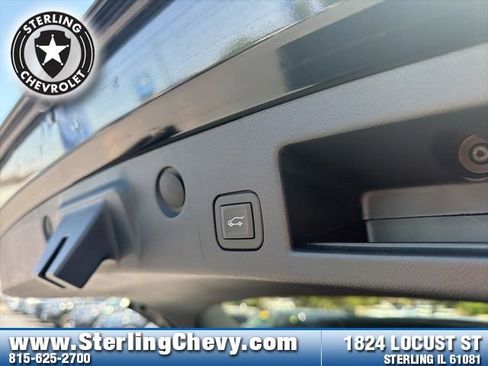 Used 2025 Chevrolet Equinox LT w/ Convenience Package II FWD image 24