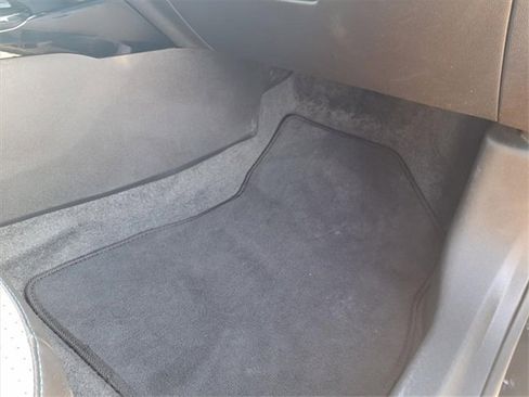 Used 2025 Chevrolet Trax LT w/ LT Convenience Package image 81