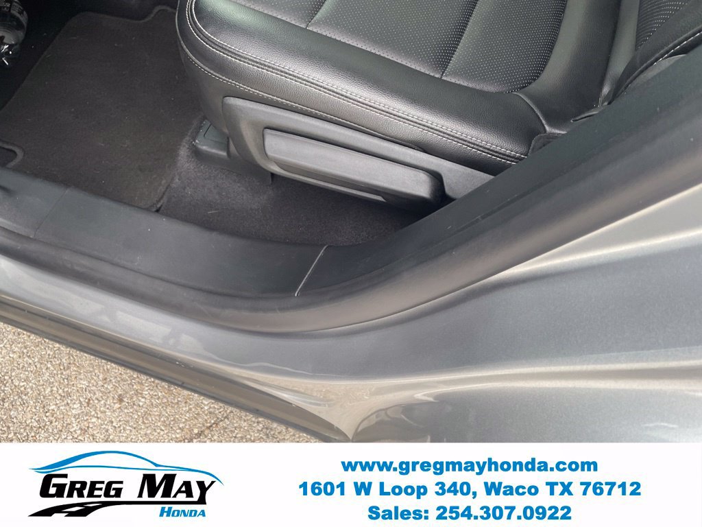 Used 2022 Ford Escape Titanium AWD/4WD image 23