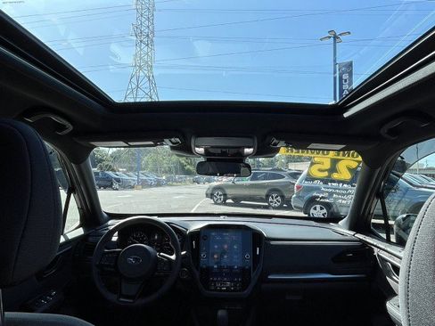 Used 2025 Subaru Forester Premium image 14
