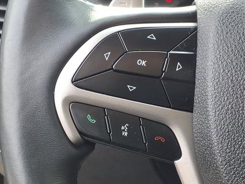 Used 2017 Jeep Grand Cherokee Altitude image 12