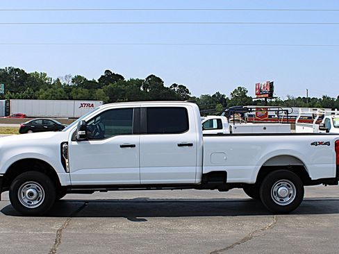 Used 2025 Ford F350 XL AWD/4WD image 6