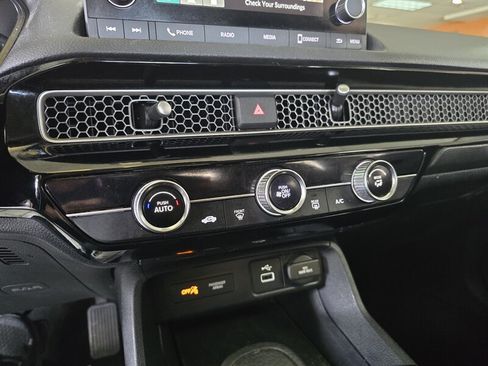 Used 2022 Honda Civic LX image 19