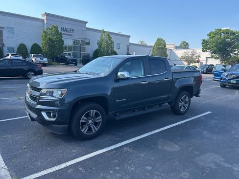 Used 2017 Chevrolet Colorado LT w/ Luxury Package, Chrome AWD/4WD image 6