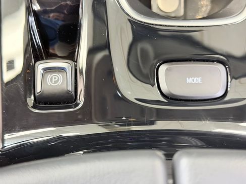 Used 2022 Buick Envision Preferred FWD image 47