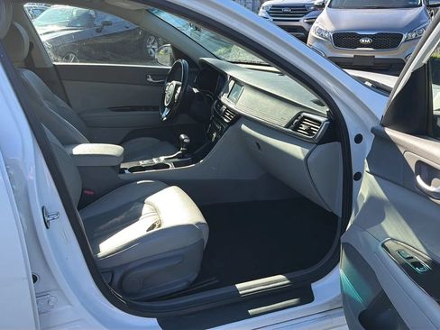 Used 2017 Kia Optima EX FWD image 25
