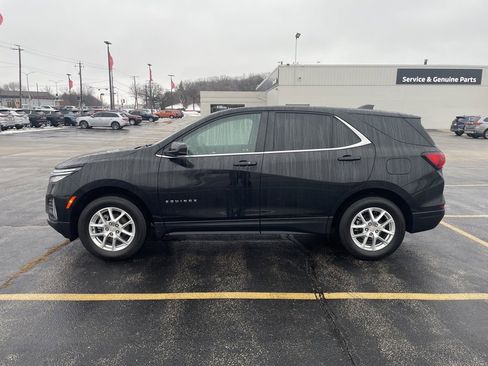 Used 2023 Chevrolet Equinox LT w/ Driver Convenience Package image 2