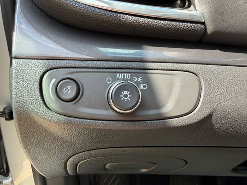Used 2022 Buick Encore Preferred w/ Safety Package AWD/4WD image 12