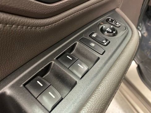 Used 2018 Honda Odyssey Touring image 12
