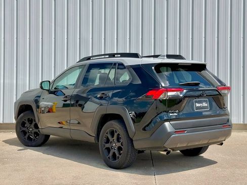Used 2020 Toyota RAV4 TRD Off-Road w/ TRD Off-Road Weather Package AWD/4WD image 4