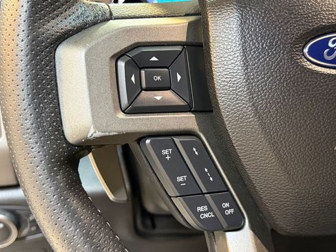 Used 2017 Ford F150 Raptor w/ Equipment Group 802A Luxury image 16